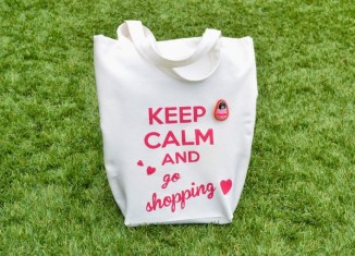 La nueva moda de las bolsas de tela en las famosas